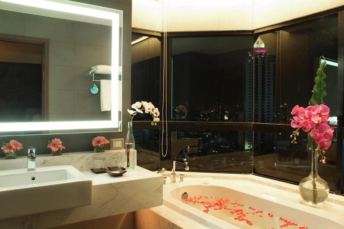 Grand Diamond Suites Hotel Bangkok Extérieur photo
