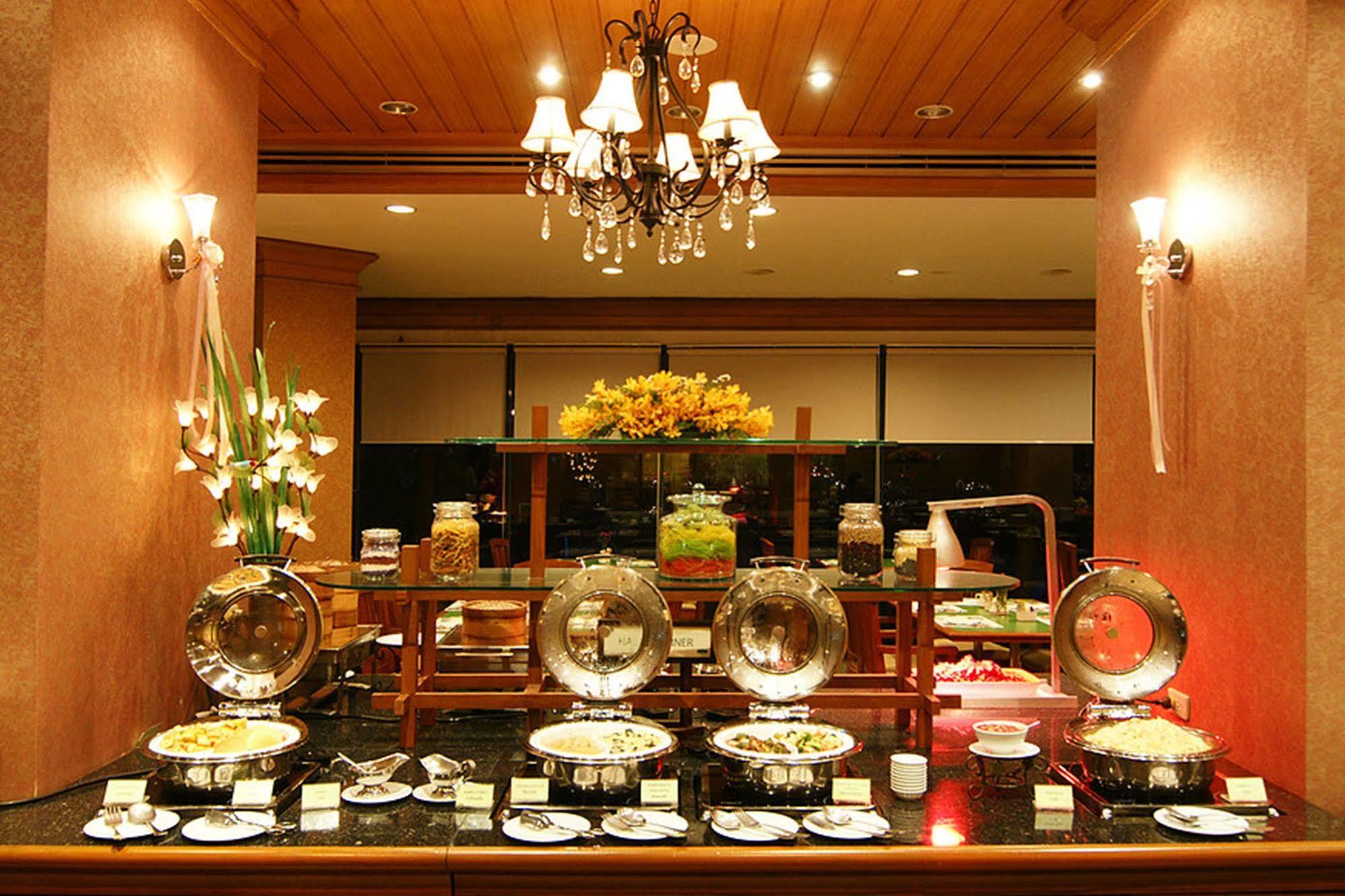 Grand Diamond Suites Hotel Bangkok Extérieur photo