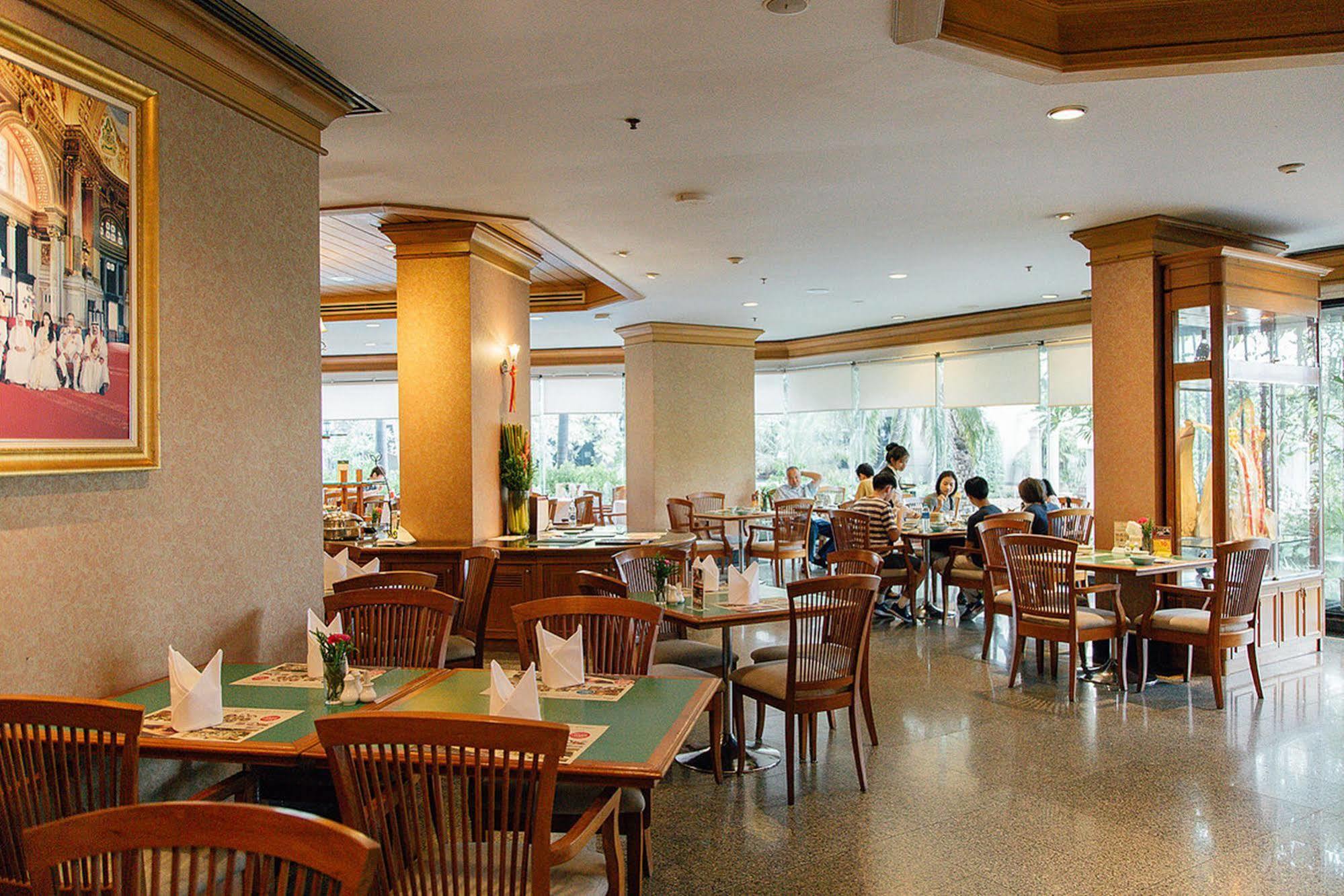 Grand Diamond Suites Hotel Bangkok Extérieur photo